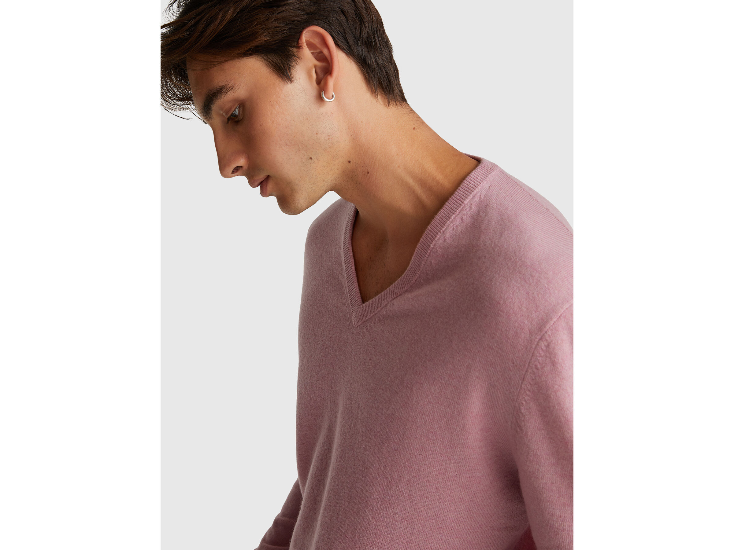 V NECK SWEATER L/S Men image number 4